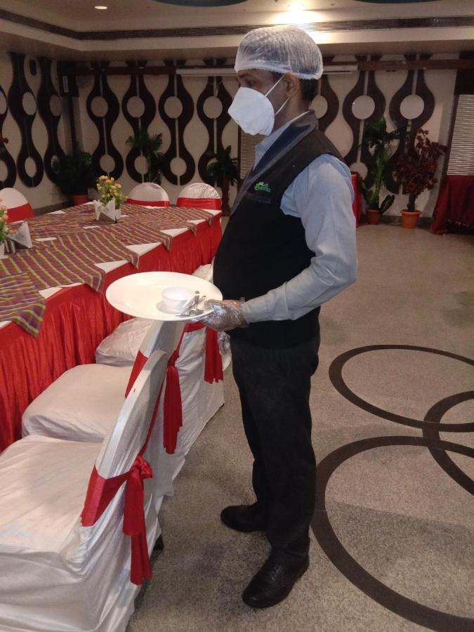 בהופאל Hotel Shree Vatika מראה חיצוני תמונה