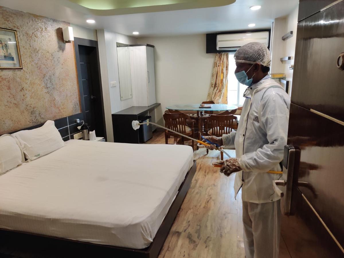 בהופאל Hotel Shree Vatika מראה חיצוני תמונה
